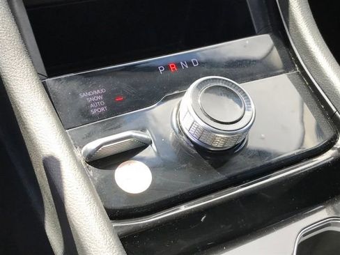 Used 2023 Jeep Grand Cherokee Limited image 13