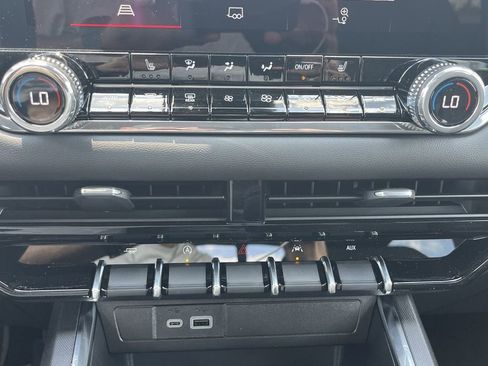 New 2026 GMC Canyon Elevation w/ Convenience Package RWD image 26