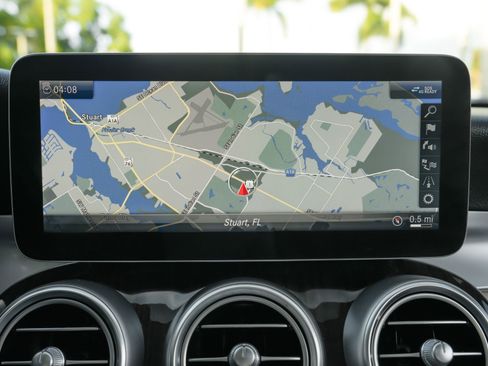 Used 2021 Mercedes-Benz C 300 Sedan image 11