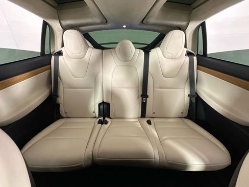 Used 2018 Tesla Model X 100D image 4