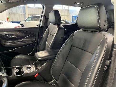 Used 2024 GMC Terrain SLT FWD image 23