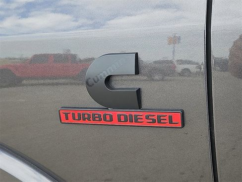 Used 2022 RAM 3500 Laramie w/ Night Edition image 15