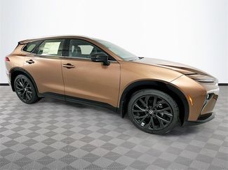 New 2025 Toyota Crown Signia video 3