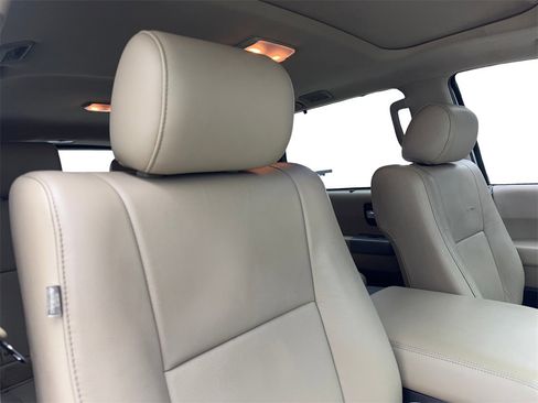 Used 2015 Toyota Sequoia Limited image 49