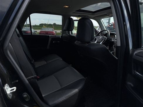 Used 2016 Toyota 4Runner SR5 Premium AWD/4WD image 8