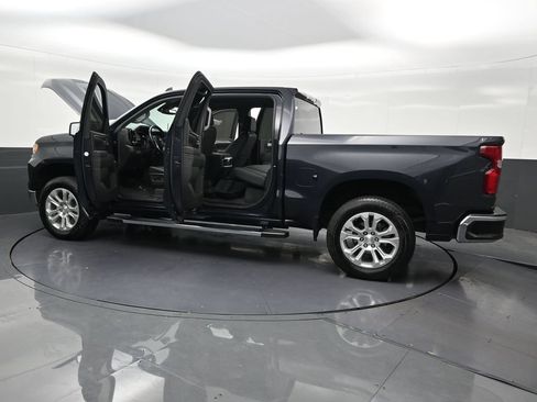 Used 2023 Chevrolet Silverado 1500 LTZ RWD image 32