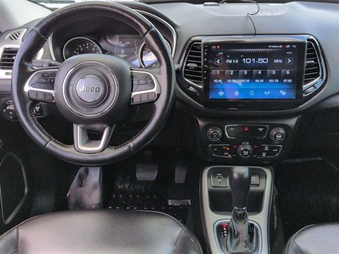 Used 2020 Jeep Compass Latitude FWD image 31