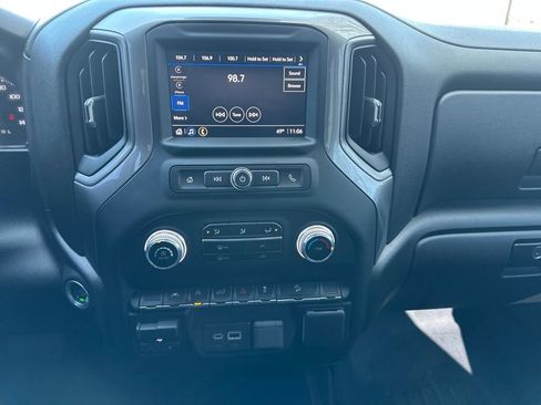 Used 2023 GMC Sierra 1500 Pro w/ Pro Value Package image 6