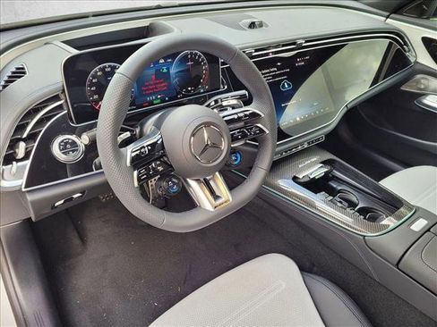 New 2026 Mercedes-Benz E 53 AMG e 4MATIC Sedan image 3