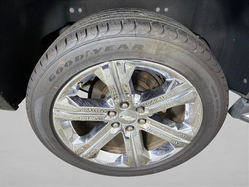 Used 2018 Chevrolet Tahoe Premier RWD image 19