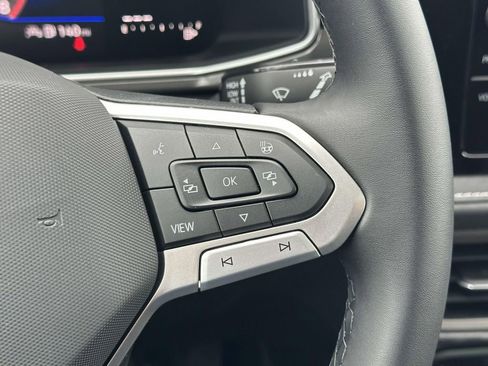 New 2026 Volkswagen Taos SE AWD/4WD image 18