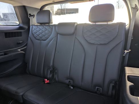 Used 2021 Hyundai Palisade Limited w/ Winter Package AWD/4WD image 27