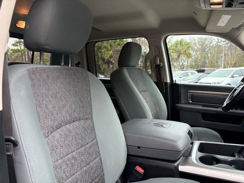 Used 2018 RAM 1500 SLT image 26