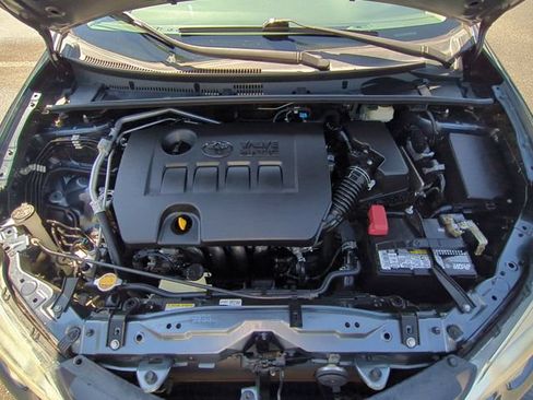 Used 2016 Toyota Corolla LE FWD image 36