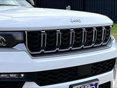 New 2026 Jeep Grand Cherokee L Limited RWD image 31