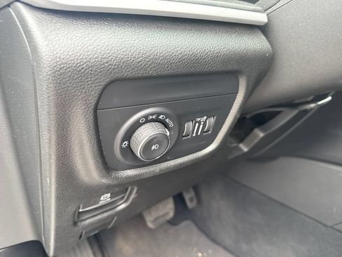 Used 2024 Jeep Grand Cherokee Limited AWD/4WD image 13