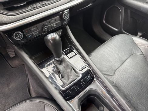 Used 2023 Jeep Compass Latitude image 13