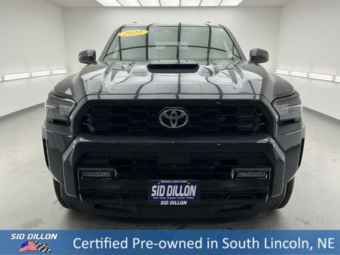 Used 2025 Toyota 4Runner Limited image 2