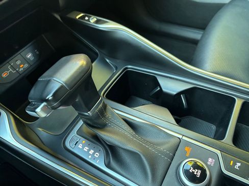 Used 2024 Kia Sorento S AWD/4WD image 37
