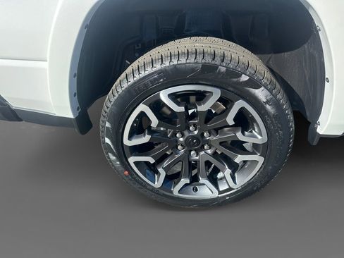 New 2026 RAM 1500 Limited image 10