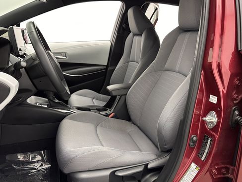 Used 2023 Toyota Corolla SE image 12