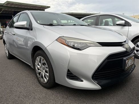 Used 2018 Toyota Corolla LE FWD image 4