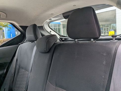 Used 2022 Nissan Kicks SV FWD image 28