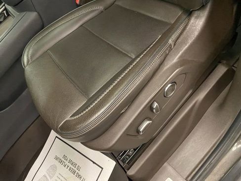 Used 2021 GMC Yukon Denali w/ Denali Premium Package AWD/4WD image 16