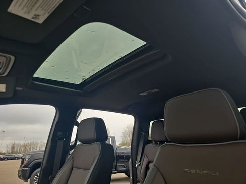 New 2026 GMC Sierra 2500 Denali w/ Denali Reserve Package image 29