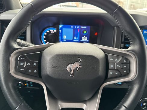 Used 2024 Ford Bronco Black Diamond image 24