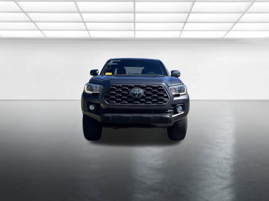 Used 2021 Toyota Tacoma TRD Off-Road w/ Technology Package AWD/4WD image 10