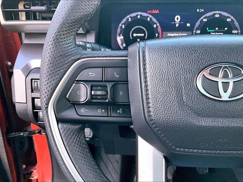 Used 2025 Toyota Tacoma TRD Off-Road image 19