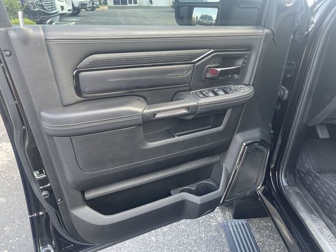 Used 2024 RAM 3500 Limited AWD/4WD image 23