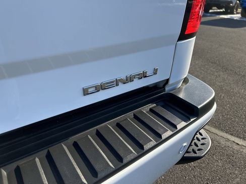 Used 2016 GMC Sierra 2500 Denali image 12