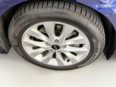 Used 2017 Kia Optima EX w/ Premium Package image 11