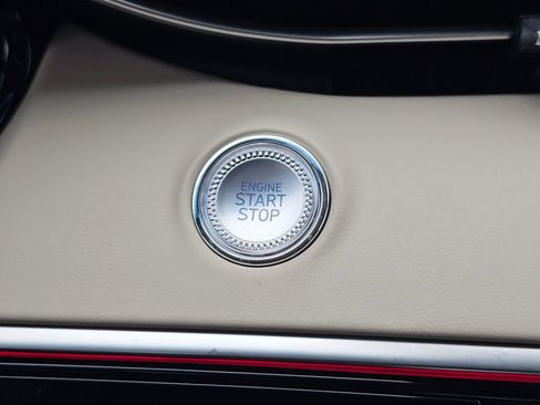 Used 2025 Genesis GV70 3.5T Sport w/ Sport Advanced Package image 17