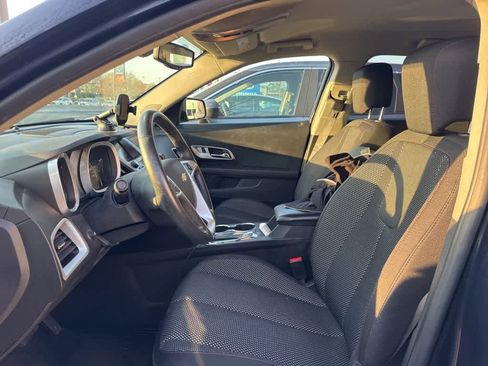 Used 2015 Chevrolet Equinox LT w/ Driver Convenience Package image 8