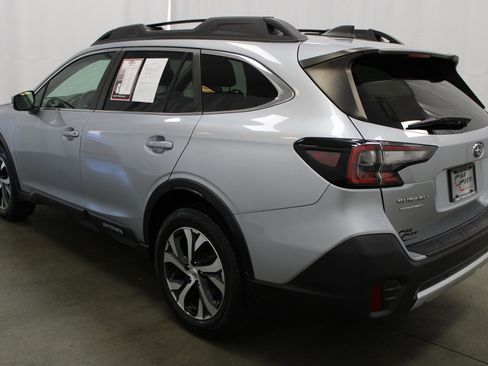 Used 2022 Subaru Outback Limited w/ Popular Package #2 image 8