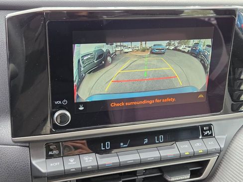 Used 2025 Toyota Camry SE w/ Convenience Package FWD image 29