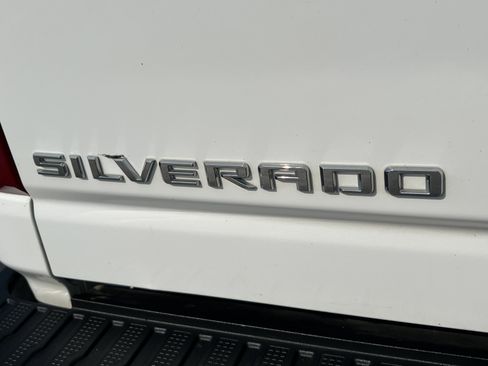 Used 2022 Chevrolet Silverado 3500 W/T image 9