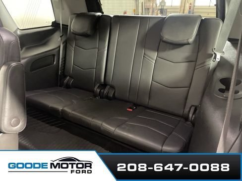 Used 2019 Cadillac Escalade Premium Luxury AWD/4WD image 22