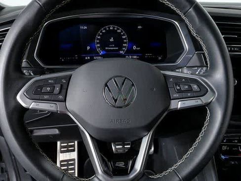Certified 2023 Volkswagen Tiguan SE R-Line image 8