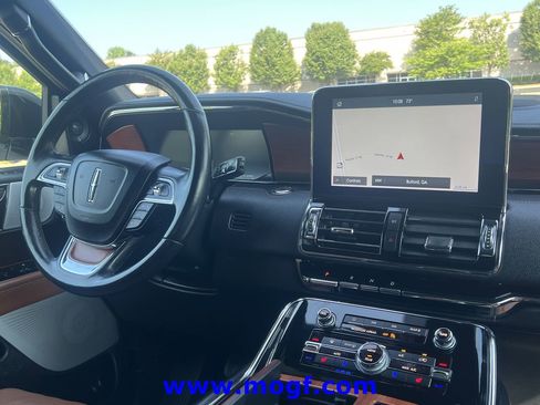 Used 2020 Lincoln Navigator Reserve w/ Luxury Package RWD image 6