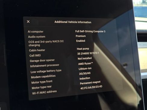 Used 2022 Tesla Model Y Performance AWD/4WD image 32