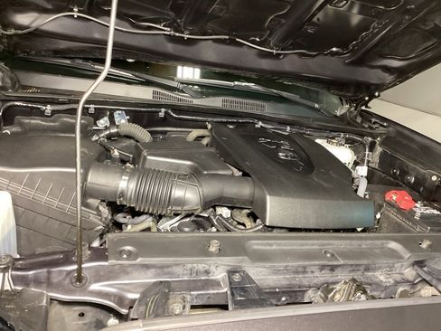 Used 2023 Toyota Tacoma TRD Off-Road image 22