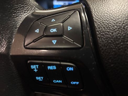 Used 2018 Ford Explorer XLT w/ Equipment Group 202A image 22