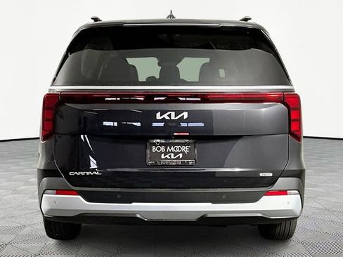 New 2026 Kia Carnival EX image 5