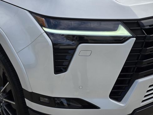 Certified 2025 Lexus GX 550 AWD/4WD image 36