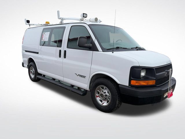 Used 2014 Chevrolet Express 2500 RWD image 9