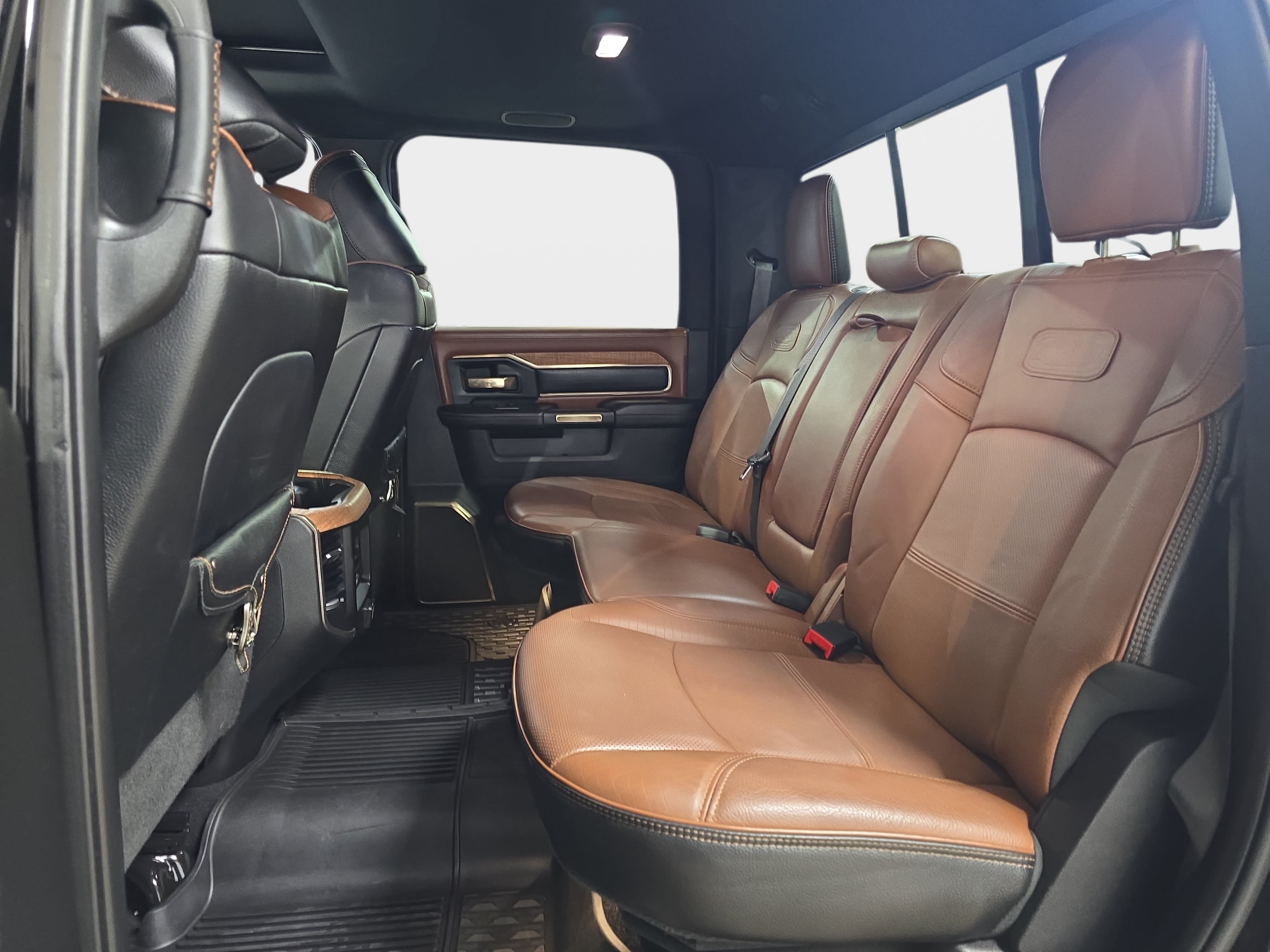 Used 2022 RAM 2500 Limited AWD/4WD image 11